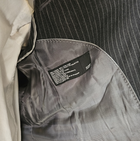 jf j.ferrar Charcoal Pinstripe Men's Suit - Picture 8 of 12